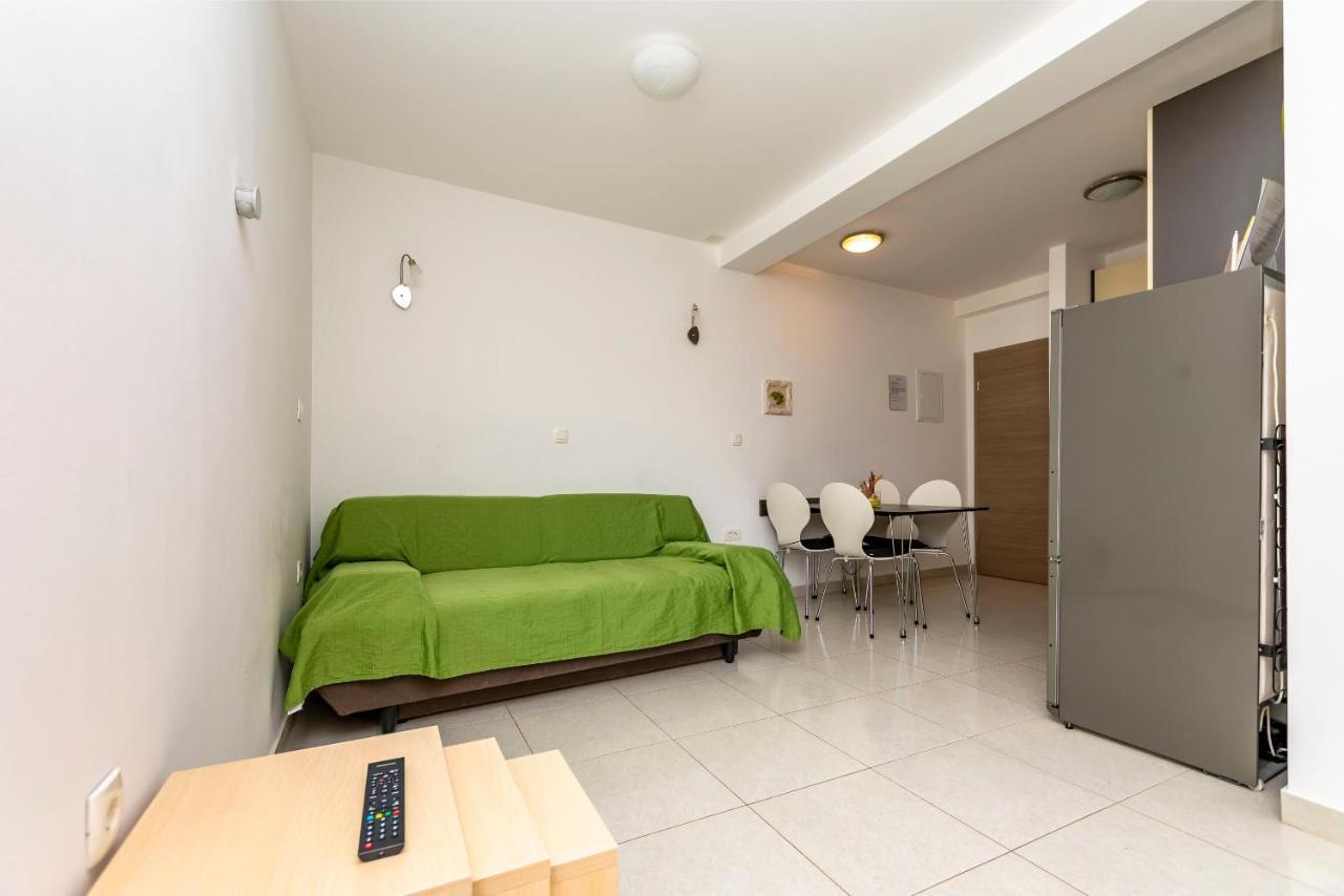 Apartments Djani มีมิตเซ ภายนอก รูปภาพ